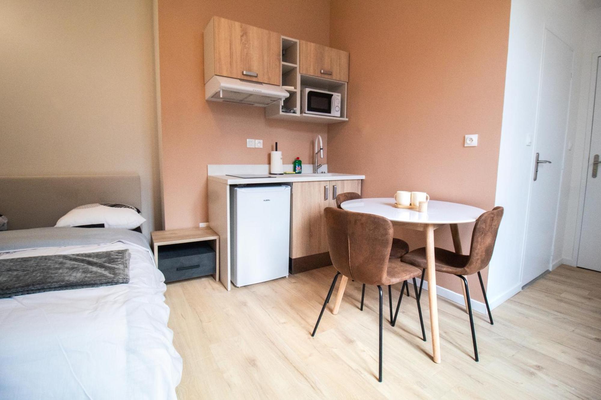 Apartment Saint Jacques, *