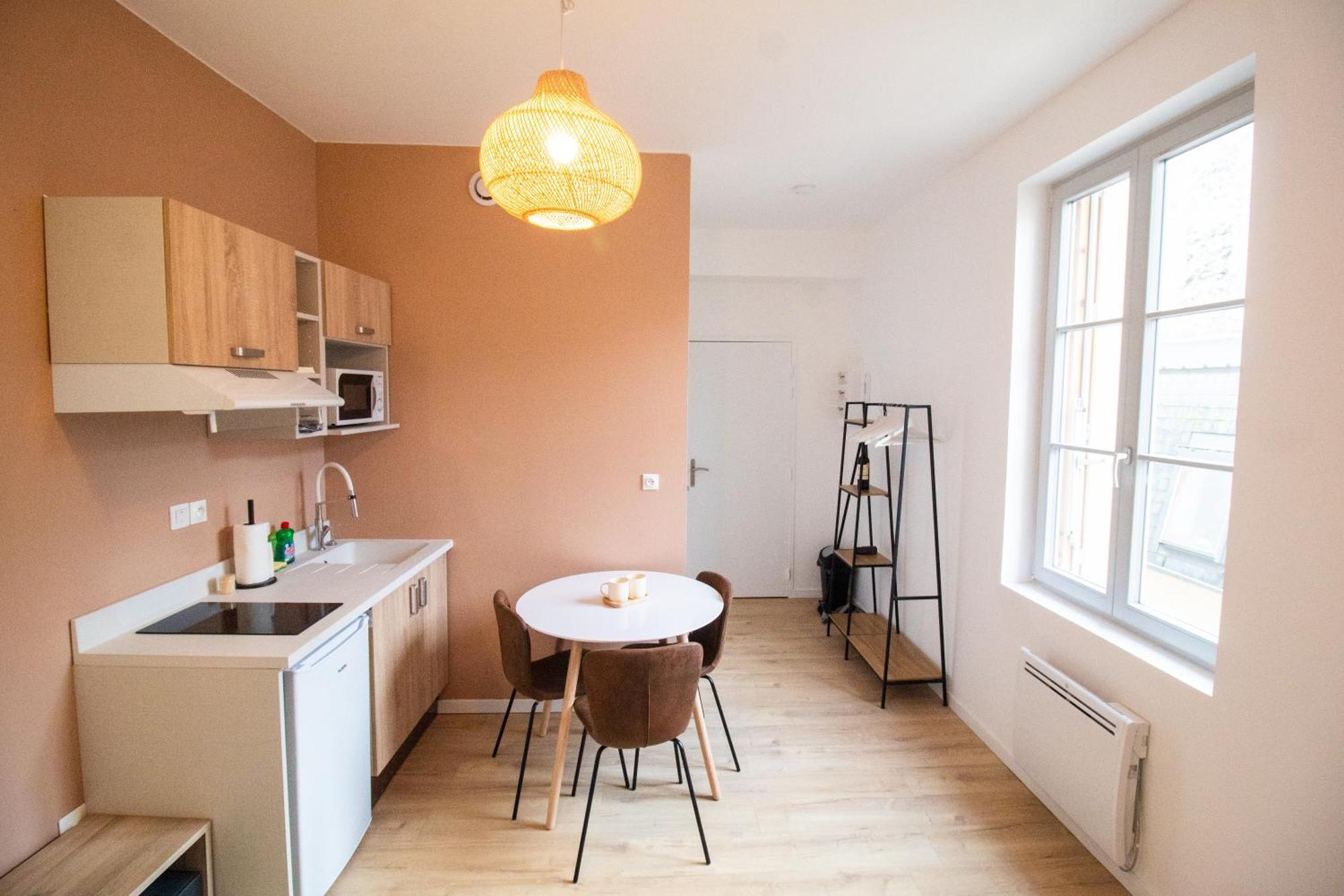 Saint Jacques, Apartment *